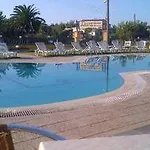 Tzevenos Hotel