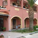 Hotel Tzevenos *