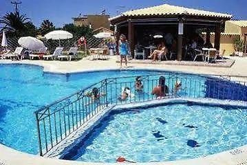 Hotel Tzevenos *