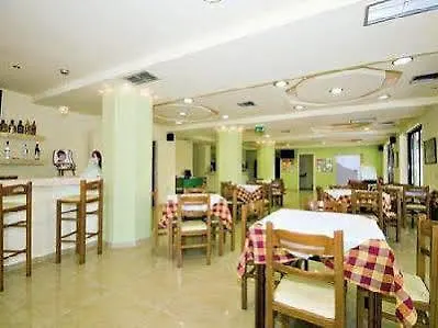 Hotell Tzevenos