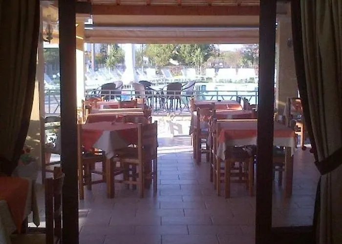 Hotel Tzevenos Agios Georgios (Corfu)